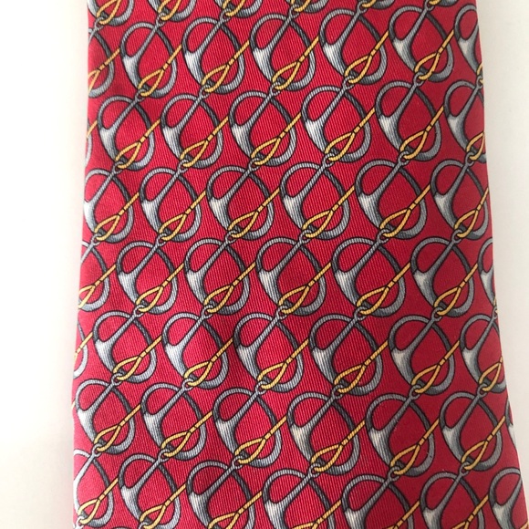 Classic Gucci links on silk tie - Picture 2 of 5